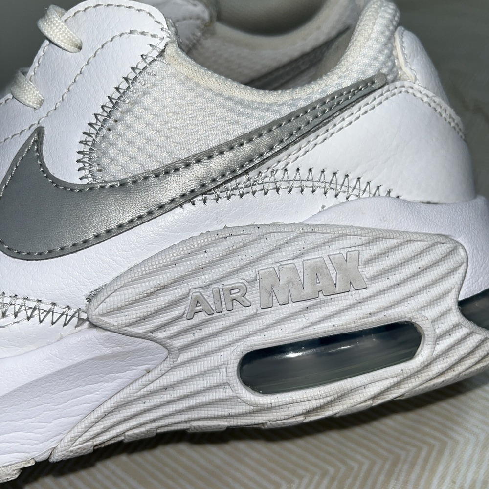 Nike Air Max Excee Womens Sneakers 8.5 Pure White Running‎ Shoes CD5432-114 - Picture 10 of 16